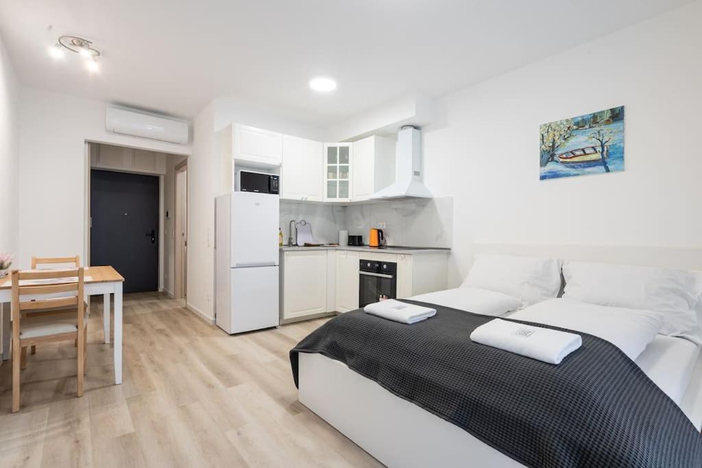 Oaks Studio With Balcony Budapest Eksteriør bilde