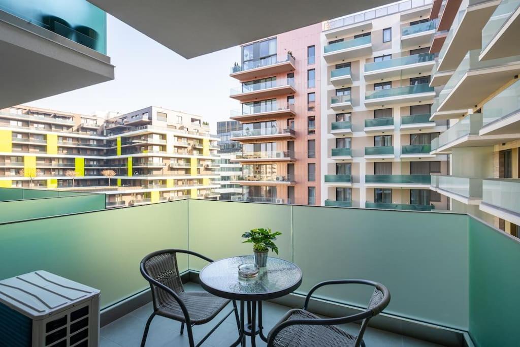 Oaks Studio With Balcony Budapest Eksteriør bilde