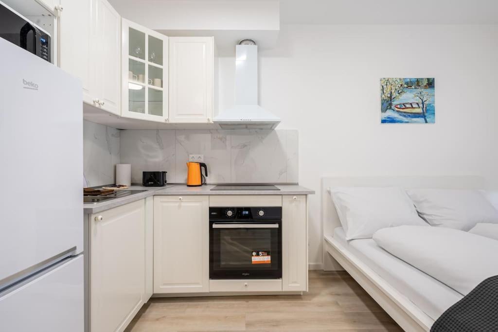 Oaks Studio With Balcony Budapest Eksteriør bilde