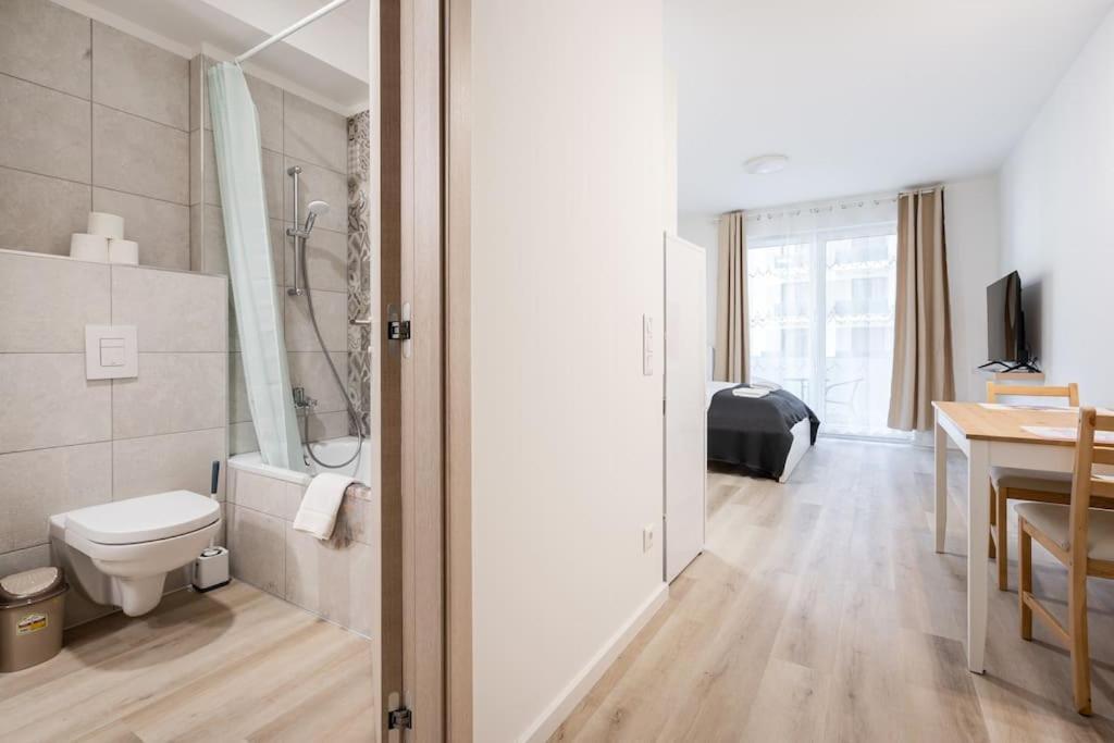 Oaks Studio With Balcony Budapest Eksteriør bilde